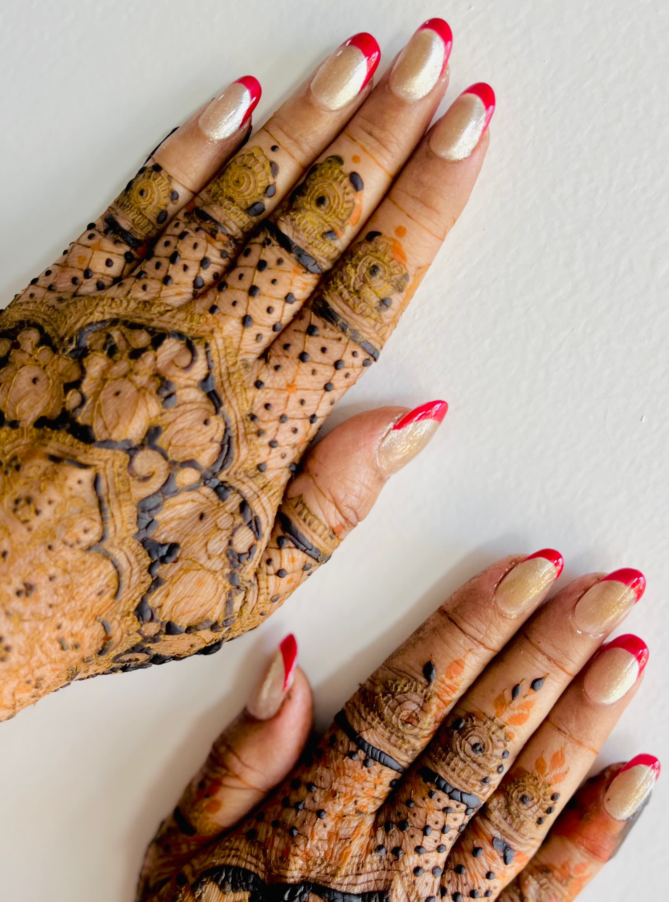 Nail artist and press on nails 4
